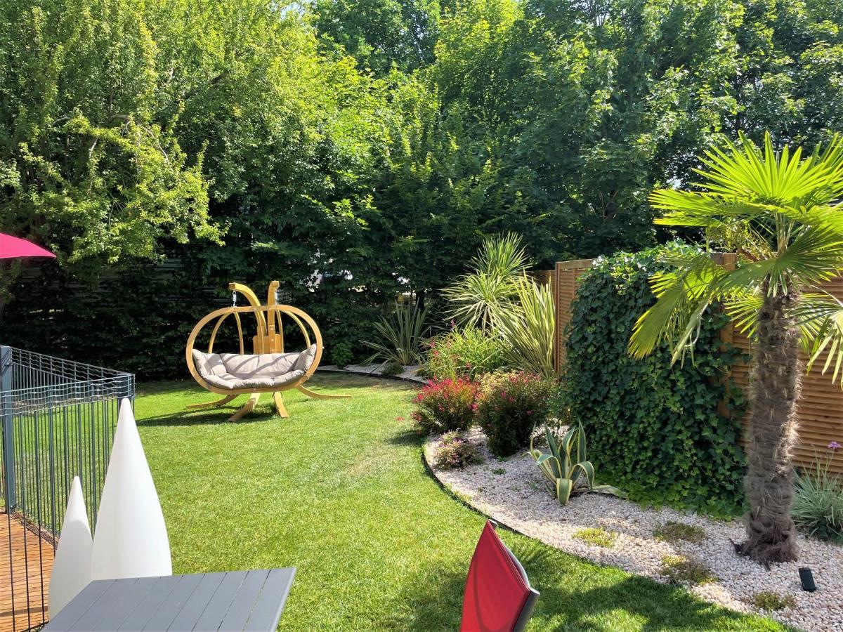 Hotel Restaurant Du Parc Saumur Logis Elegance Exterior photo